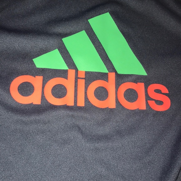 Adidas T-Shirt with Undershirt Size Little Boys 5 - Picture 4 of 8
